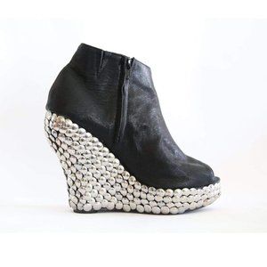 Jeffrey Cambell